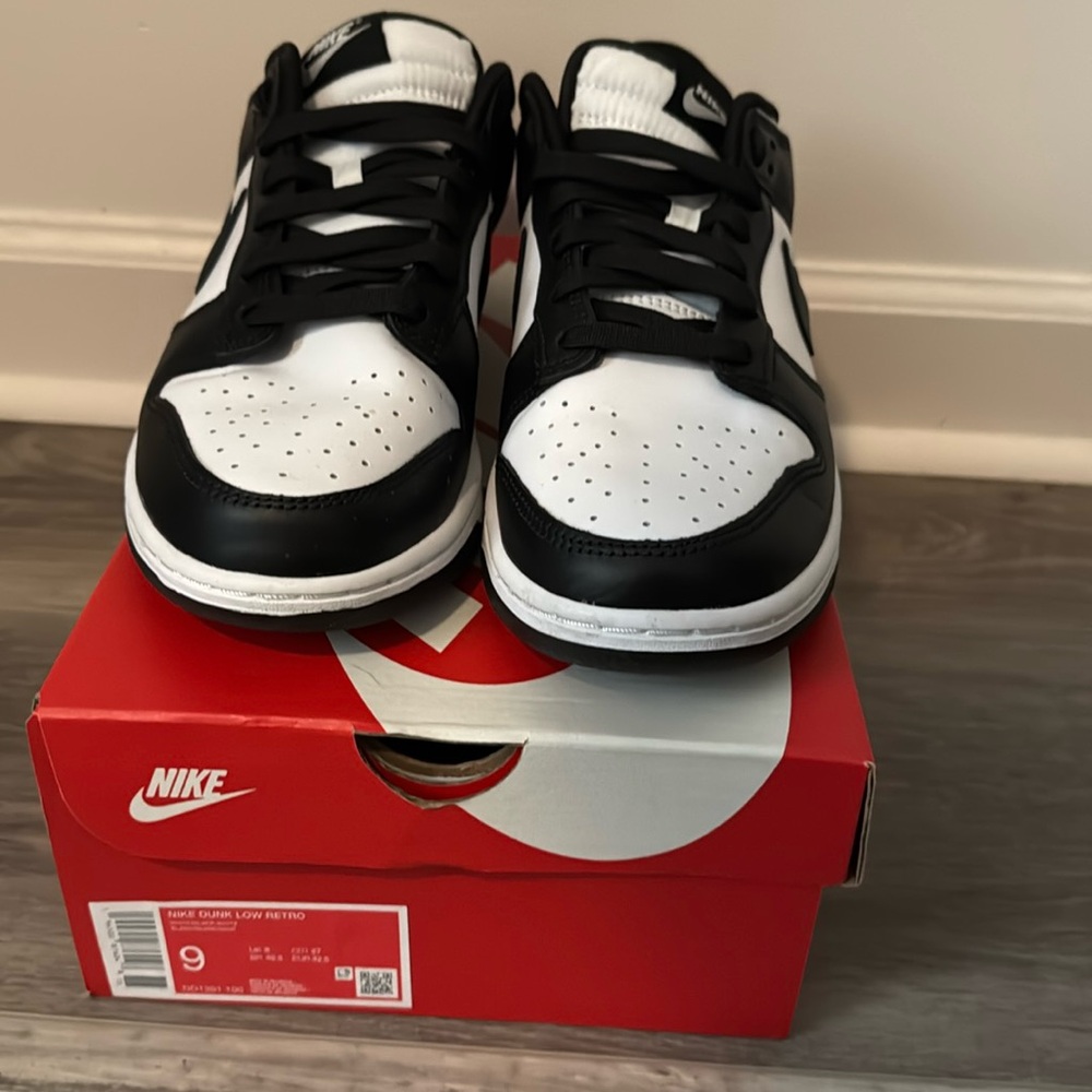 Like new SB dunk pandas